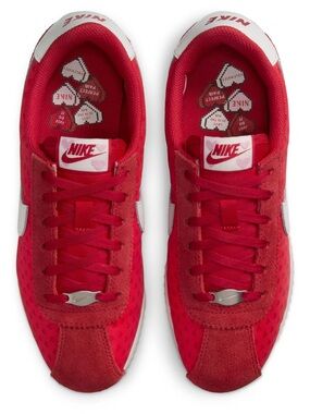 Nike Cortez "Valentine's Day 2025" Big Kid Girls' Sneaker 5.5Y